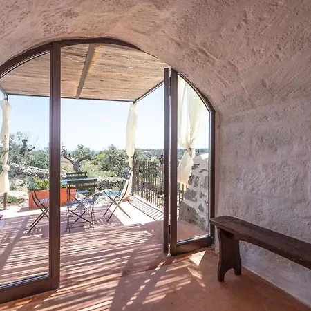 Apartamento I Trulli Di Emma By Apulia Alliste